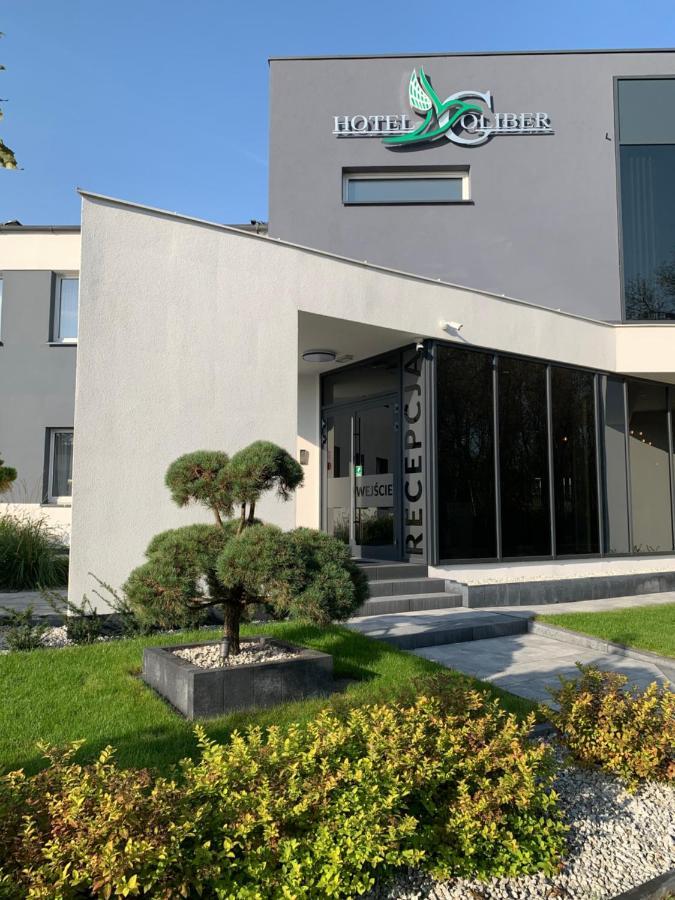 Hotel Coliber Klobuck Buitenkant foto