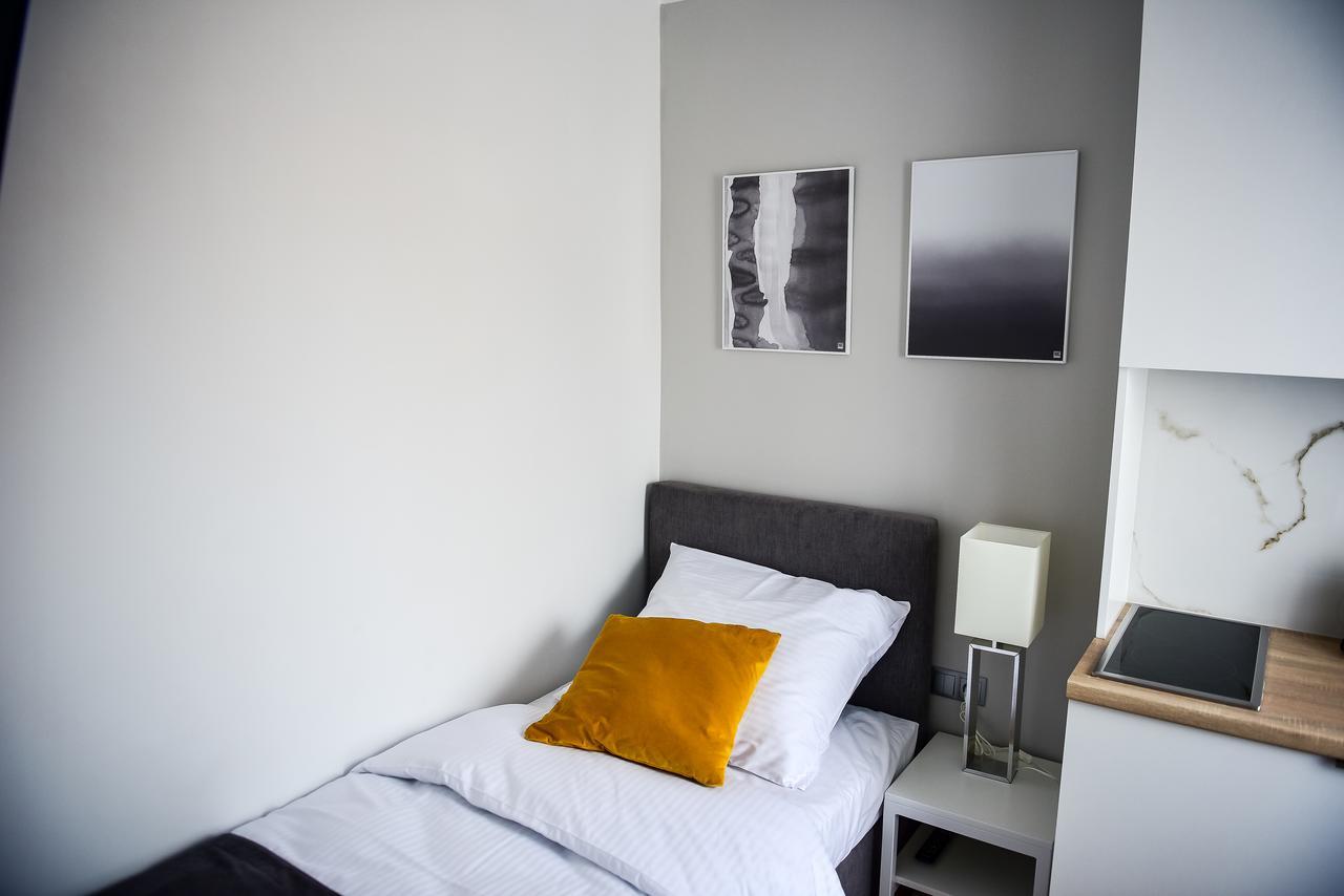 Hotel Coliber Klobuck Buitenkant foto