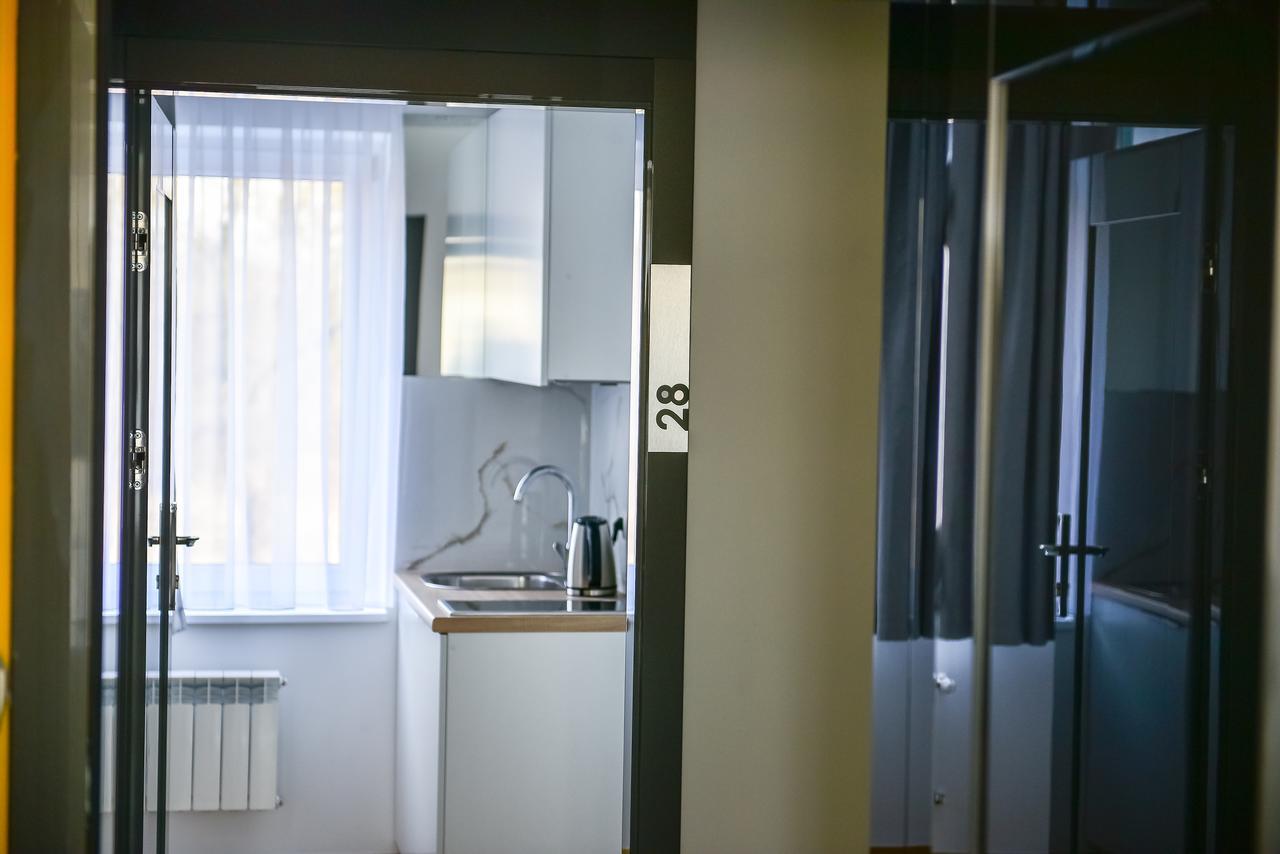 Hotel Coliber Klobuck Buitenkant foto