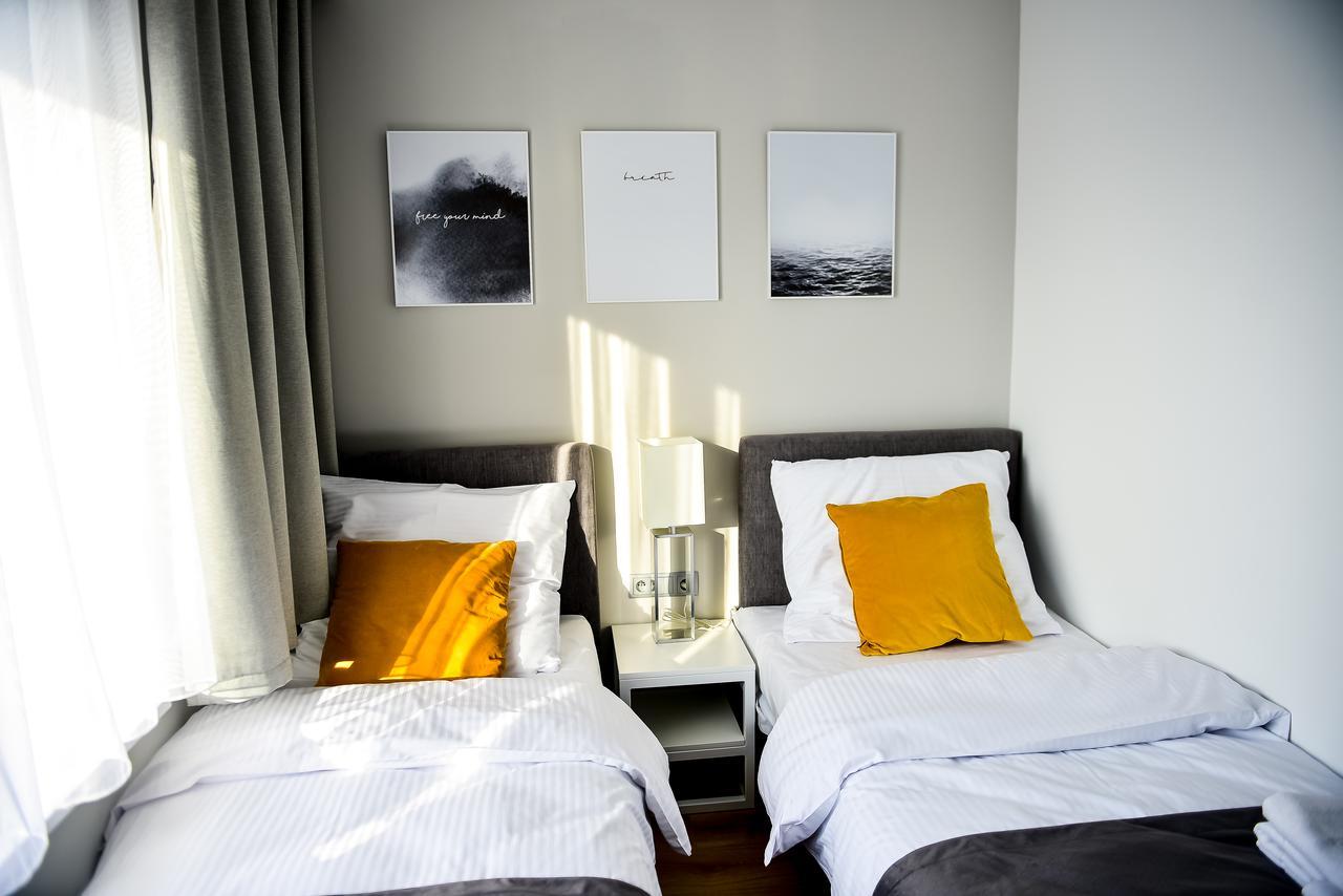 Hotel Coliber Klobuck Buitenkant foto